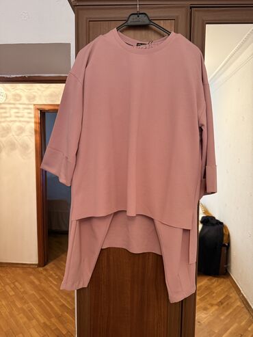 papaqlar, şərflər, dəstlər: Kostyum şalvarnan