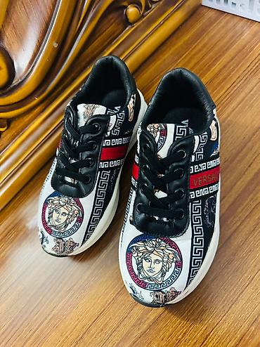 кроссовки nike: Usaq ayaqabisi.versace 35 m alinib 9m vererem.idealdır — 2