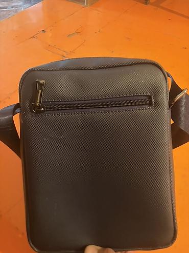 лакосте барсетка: Сумка через плечо Lacoste, компактный городской формат. - — 3