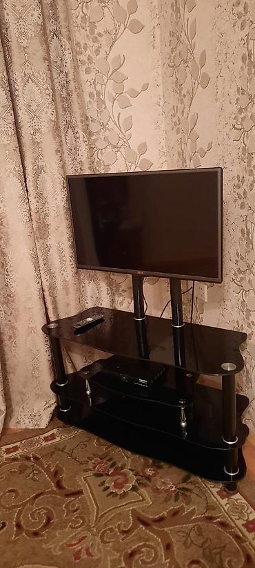 monitor tv: LG televizor + şüşə TV stendi (dəst) Məhsulun tərkibi: - LG LED — 1