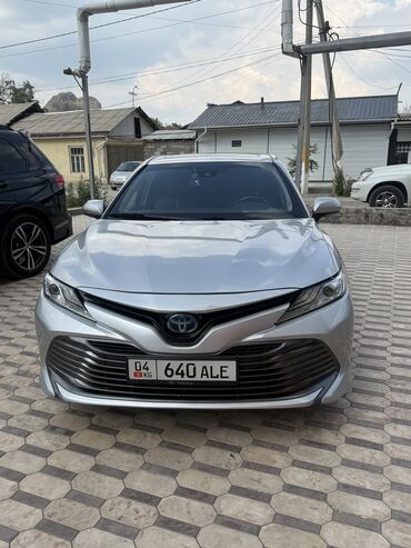 Toyota: Toyota Camry: 2018 г., 2.5 л, Автомат, Гибрид, Седан