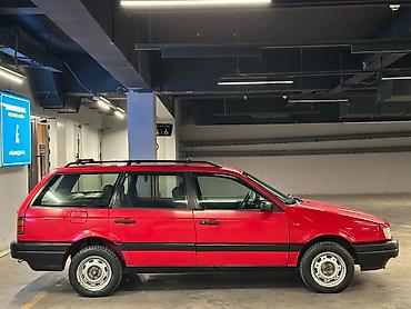 на руках только тех паспорт: Volkswagen Passat: 1990 г., 1.8 л, Механика, Бензин, Универсал — 4