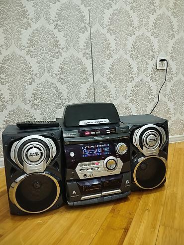 Musiqi mərkəzi satılır . Qiymət 150 Azn .İşlək vəziyyətdədir