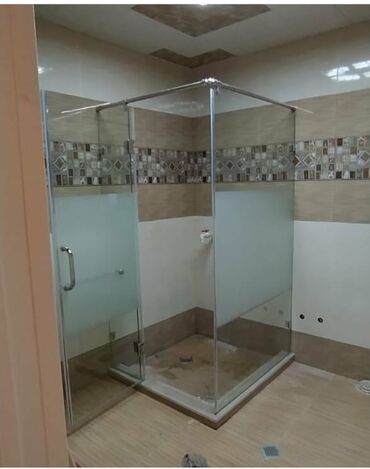 Duş kabinaları, arakəsmələr: Yeni Üstü açıq kabina, Künc üçün, Ödənişli çatdırılma — 26