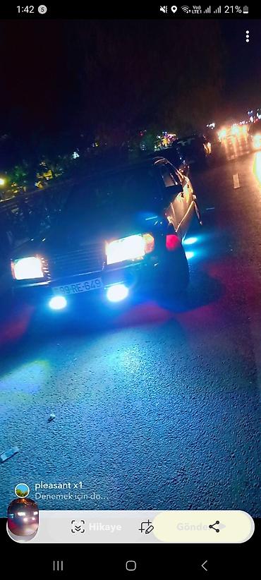 Mercedes-Benz: Mercedes-Benz E 220: 2.2 l | 1994 il Sedan — 17