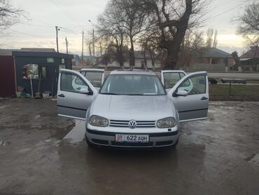 100000 сомдук машиналар: Volkswagen Golf: 2002 г., 1.6 л, Автомат, Бензин, Хетчбек