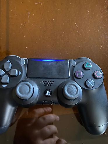 ağa playstation: Sony PlayStation 4 (PS4) – 1 TB, Jet Black, HDR dəstəyi — 5