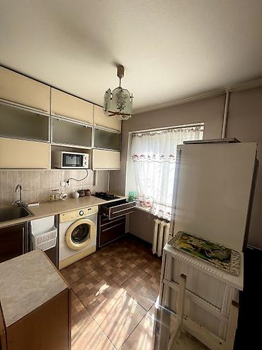 Долгосрочная аренда квартир: 1 комната, Риэлтор — 3