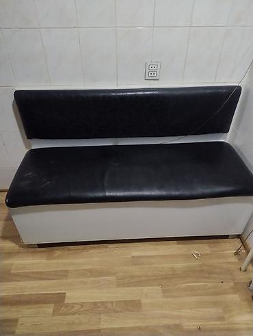 Mətbəx mebeli: Taxtadan hazırlanmış, yuxarı hissəsində qapıları şüşəli olan mətbəx -da lalafo.az — 3 Mətbəx mebeli: Taxtadan hazırlanmış, yuxarı hissəsində qapıları şüşəli olan mətbəx — 3