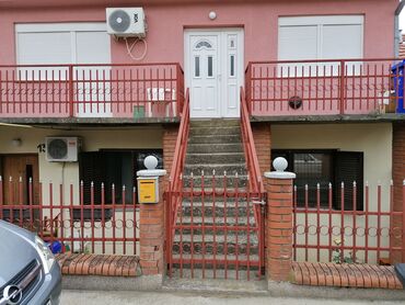 kuce sa dva ulaza: 4 bedroom, 100 sq. m, 1 Floor Number