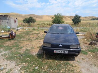 машина сатылат срочно: Volkswagen Passat: 1991 г., 2 л, Механика, Газ, Седан