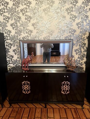 TV altlığı