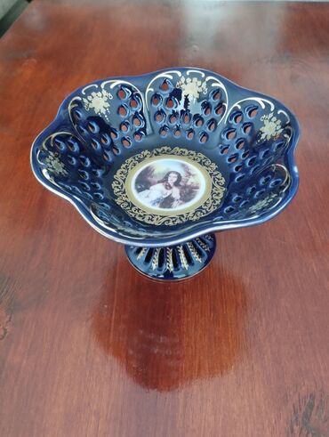 Столовая посуда: Çexiya istehsalı Haacl Cizek markalı əl işi incə porcelan