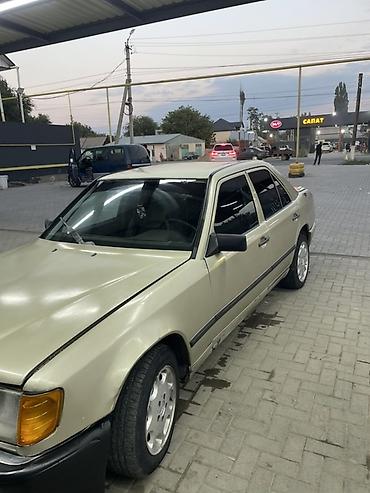 мерседес 124 панел: Mercedes-Benz W124: 1986 г., 2.3 л, Механика, Бензин, Седан — 4