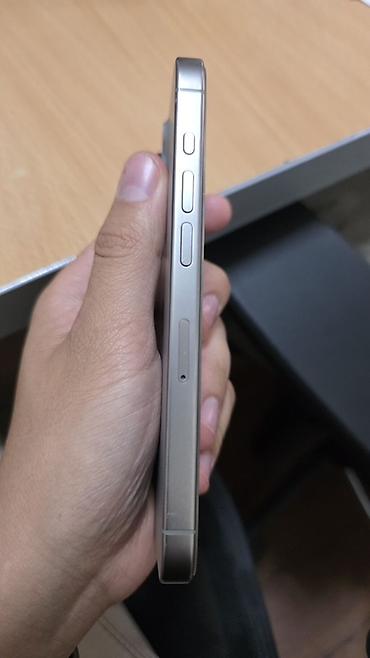 бу чехлы: IPhone 15 Pro, Б/у, 128 ГБ, Natural Titanium, Защитное стекло, Чехол, Кабель, 87 % — 6