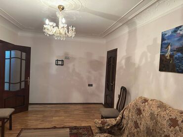 Uzunmüddətli kirayə mənzillər: Nərimanov rayonu, Gənclik metrosu yaxınlığında, 5 mərtəbəli binanın — 2