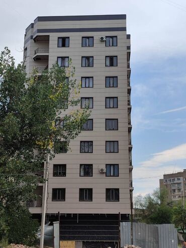 купить офис в бизнес центре: Продаю Офис 105 м², Без ремонта, Без мебели, Многоэтажное здание, 1 этаж