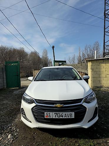 spark 2016: Chevrolet Onix: 2020 г., 1 л, Автомат, Бензин, Седан — 1