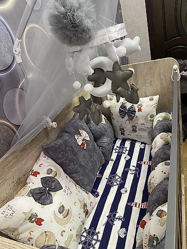 Beşiklər: Oğlan və qız üçün, Yeni, Dördbucaq, Beşik, Dəst ilə, Matras ilə, Yellənmə mexanizmsiz — 6
