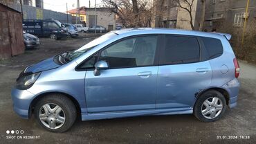 саларис хонда: Honda Fit: 2002 г., 1.3 л, Вариатор, Бензин, Хэтчбэк