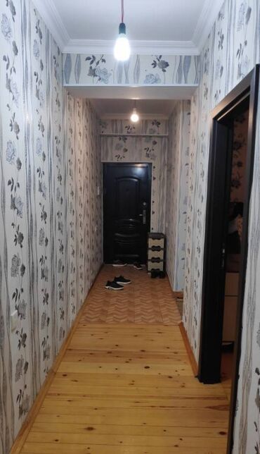 Uzunmüddətli kirayə mənzillər: Masazırda stadiona yaxın yaxın 4 mertebeli binanın 1-ci mərtəbəsində — 5