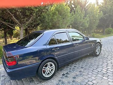 muravey satisi 2022: Mercedes-Benz C-Class: 1.8 l | 2000 il Sedan — 2