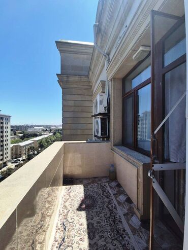 Yeni tikili: Bakıxanov qəs., 4 otaqlı, Yeni tikili, 200 kv. m -da lalafo.az — 29 Yeni tikili: Bakıxanov qəs., 4 otaqlı, Yeni tikili, 200 kv. m — 29