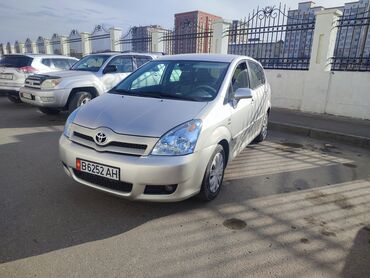 Toyota: Toyota Corolla Verso: 2005 г., 1.8 л, Робот, Бензин, Минивэн