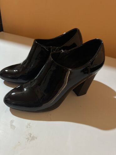 муржская обувь: Ботинки и ботильоны 39, цвет - Черный