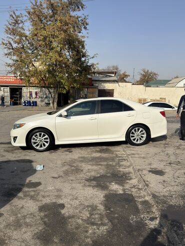 машына прадажа: Toyota Camry: 2014 г., 2.5 л, Автомат, Бензин, Седан
