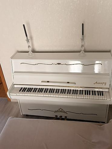 Musiqi alətləri: Upright pianino – “Akkord” markası - Korpus: klassik upright — 2