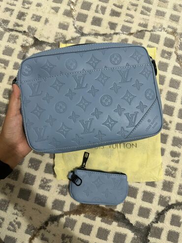 сумка женская большая брендовая: Барсетка, Louis Vuitton, Материалы: Эко булгаары, Сыдырмалуу, Чөнтөктөрү көп, Бөлүнгөн бөлүктөр, Жаңы