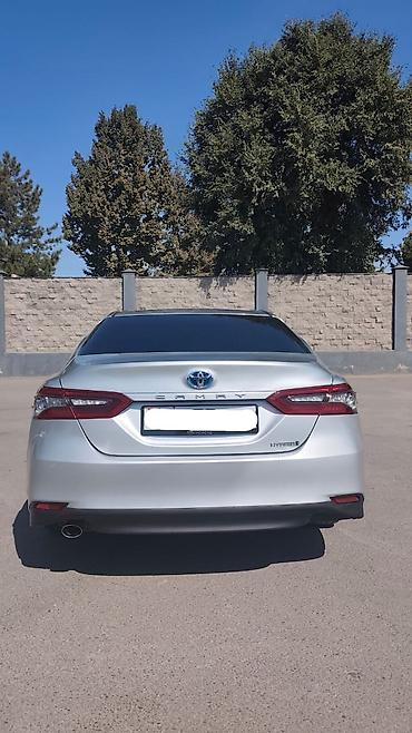 mark x: Toyota Camry: 2021 г., 2.5 л, Вариатор, Гибрид, Седан — 4