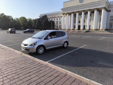 купить машины: Honda Fit: 2001 г., 1.3 л, Вариатор, Бензин, Хэтчбэк