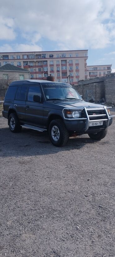 215 75 16 c: Mitsubishi Pajero: 2.8 l | 1997 il 1000 km Ofrouder/SUV