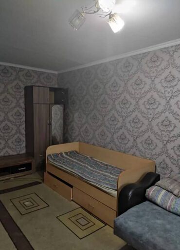продаётся квартира в токмаке: 1 комната, 35 м², 105 серия, 8 этаж, Косметический ремонт