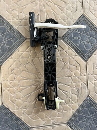 Дверные карты: Дверная карта Toyota 2018 г., Б/у, Оригинал, США — 10