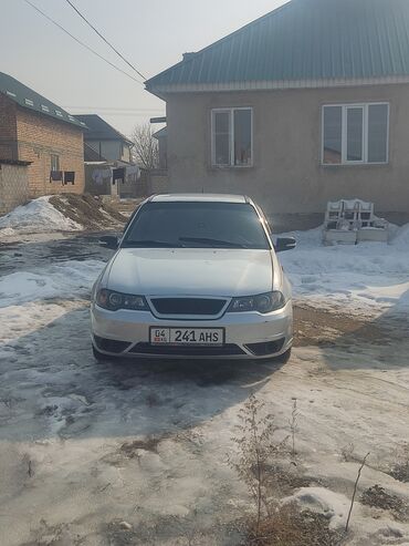 Daewoo: Daewoo Nexia: 2010 г., 1.6 л, Механика, Бензин, Седан