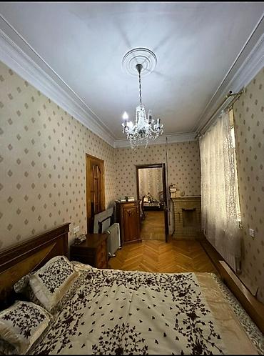 Mənzillər: Bakı, 3 otaqlı, Köhnə tikili, m. Elmlər Akademiyası, 80 kv. m — 8