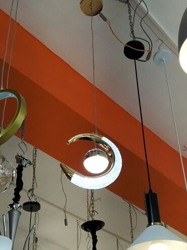 Vazalar: Çılçıraq, 1 lampa, Metal