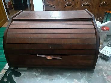 corek qabi: Taxta çörək qutusu – klassik silindrik “roll-top” (jalüz tipli) açılış — 1