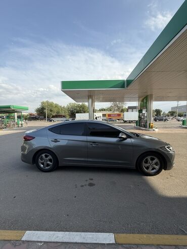 Hyundai: Hyundai Avante: 2018 г., 1.6 л, Автомат, Газ, Седан