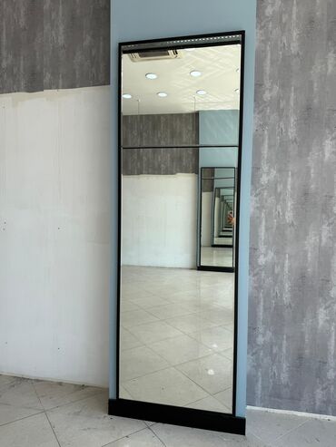 mağaza güzgü: Güzgü Divar üçün, Düzbucaqlı