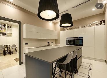 абдурахманова: 6 комнат, 280 м², 10 соток, Бишкек, Орто-Сай с. Агентство недвижимости — 6