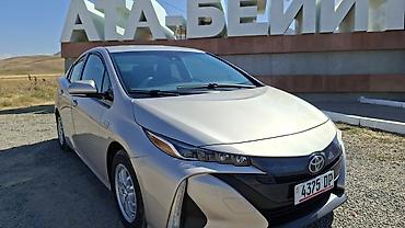 camry 2010: Toyota Prius: 2020 г., 1.8 л, Вариатор, Гибрид, Лифтбек — 1