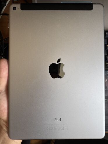 ipad продам: Планшет, Apple, память 64 ГБ, 4G (LTE), Б/у, Классический цвет - Серый