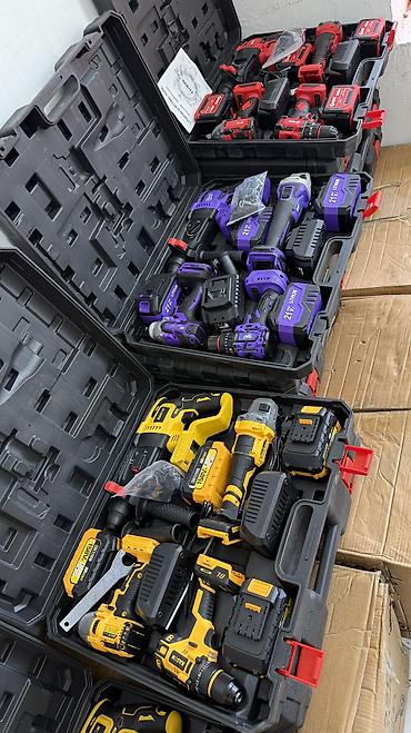 гайковерты: Набор аккумуляторного инструмента Milwaukee M18: Состав — 10