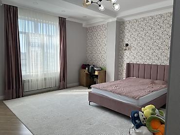 квартиры в городе токмок: 4 комнаты, 200 м², Ынтымак ж/м 4 этаж, Дизайнерский ремонт — 10