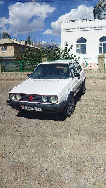 хетчбек: Volkswagen Golf: 1988 г., 1.8 л, Механика, Бензин, Хэтчбэк