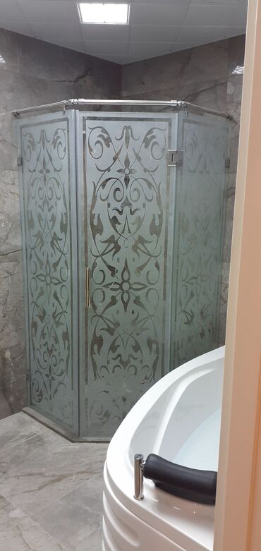 Duş kabinaları, arakəsmələr: Yeni Üstü açıq kabina, Künc üçün, Pulsuz çatdırılma — 28